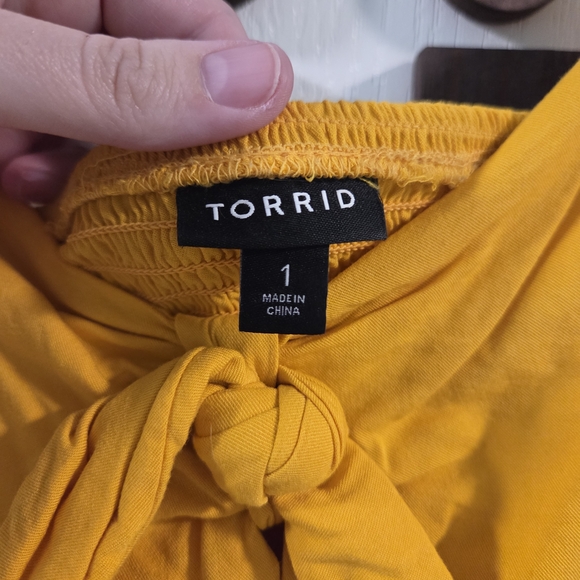 Torrid Yellow Challis Tie-Front Romper- Size 1x - Picture 10 of 11